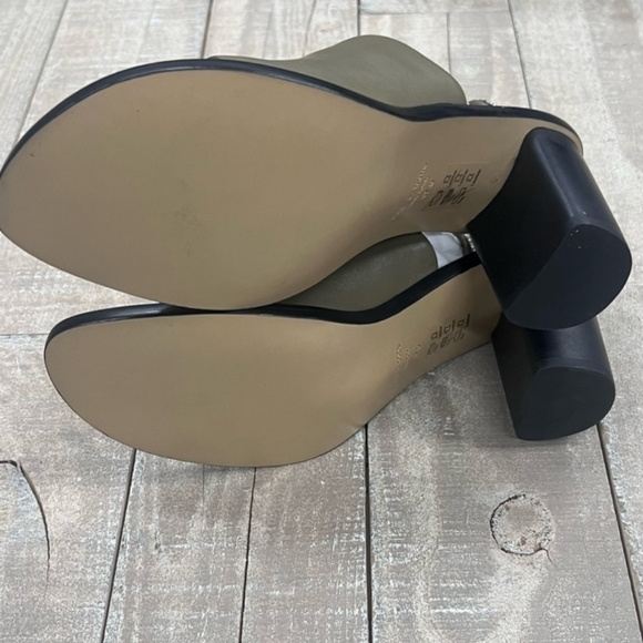 Rag & Bone Green Black Chain Detail Heels - Picture 4 of 5